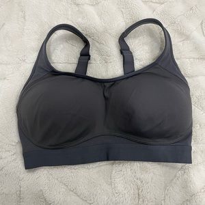 NWOT Sports Bra 34DD